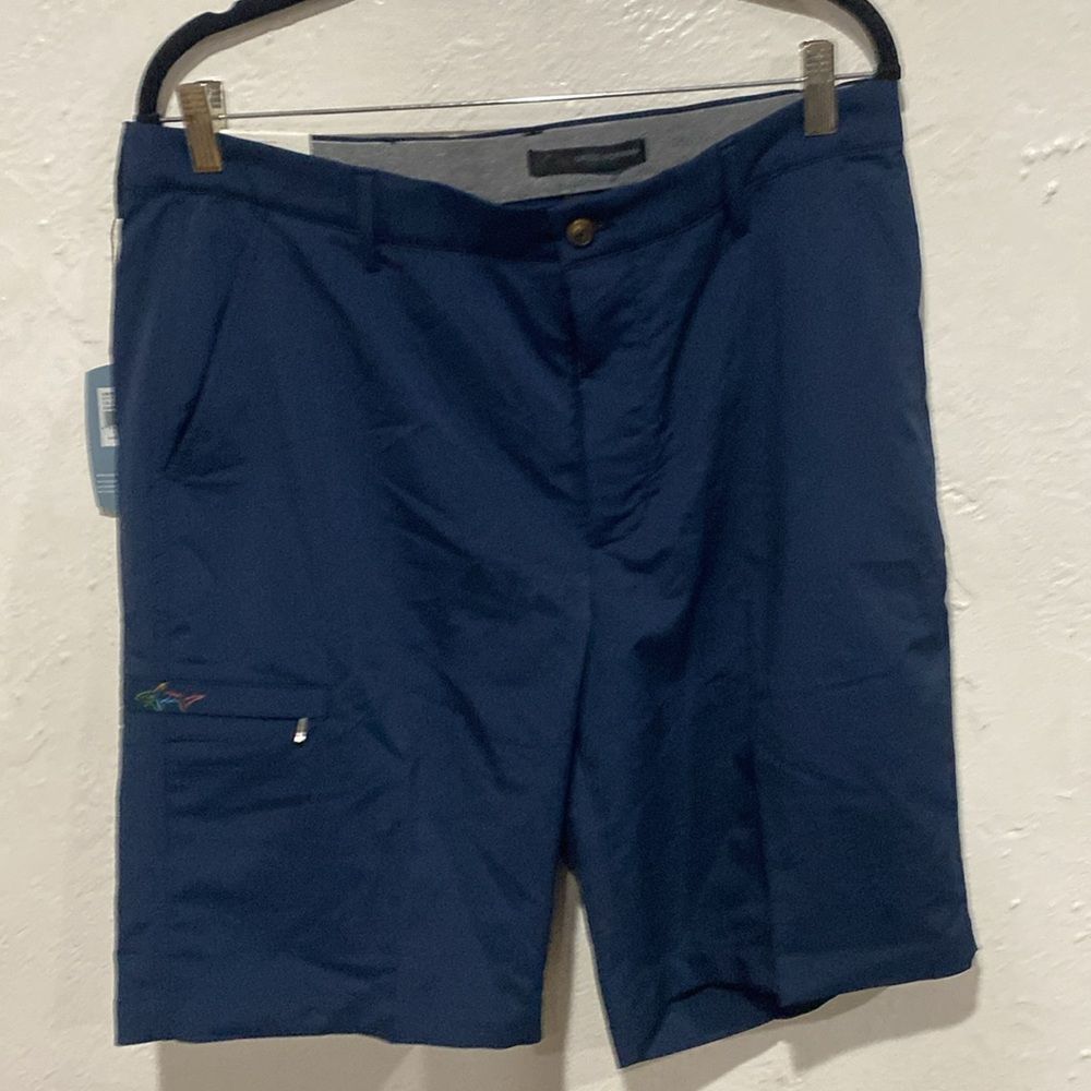 Greg Norman blue shorts size 34 Inseam 10